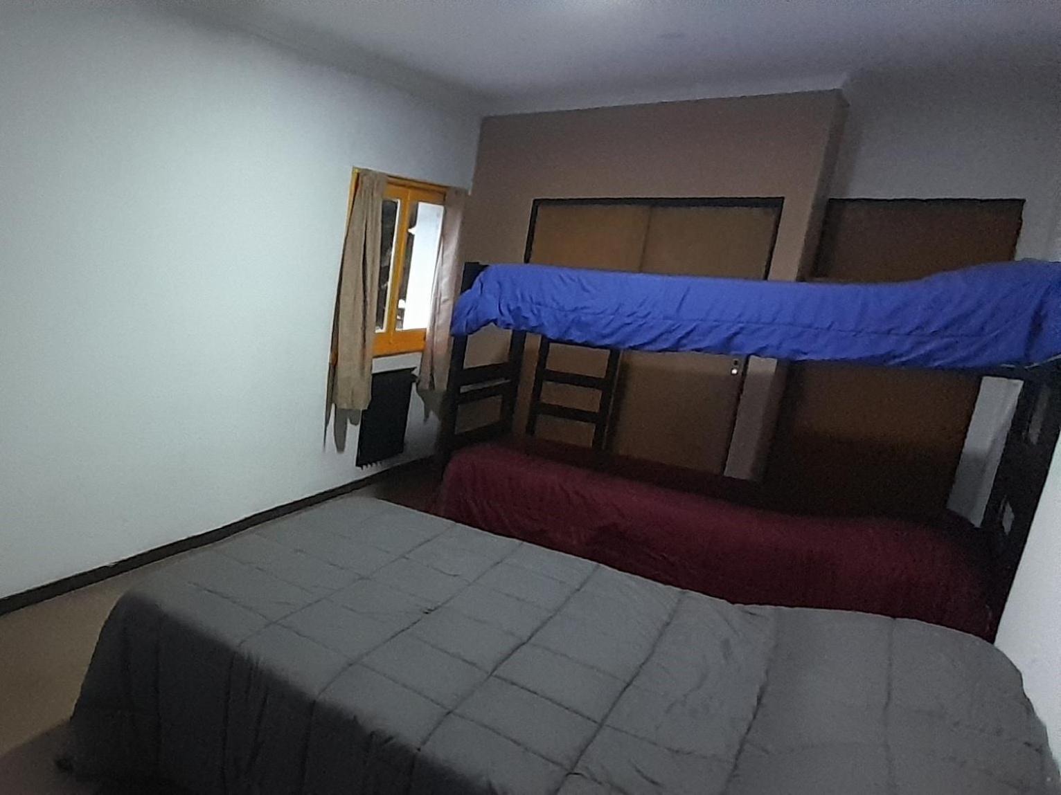 Hostel Arrayan Bariloche الغرفة الصورة
