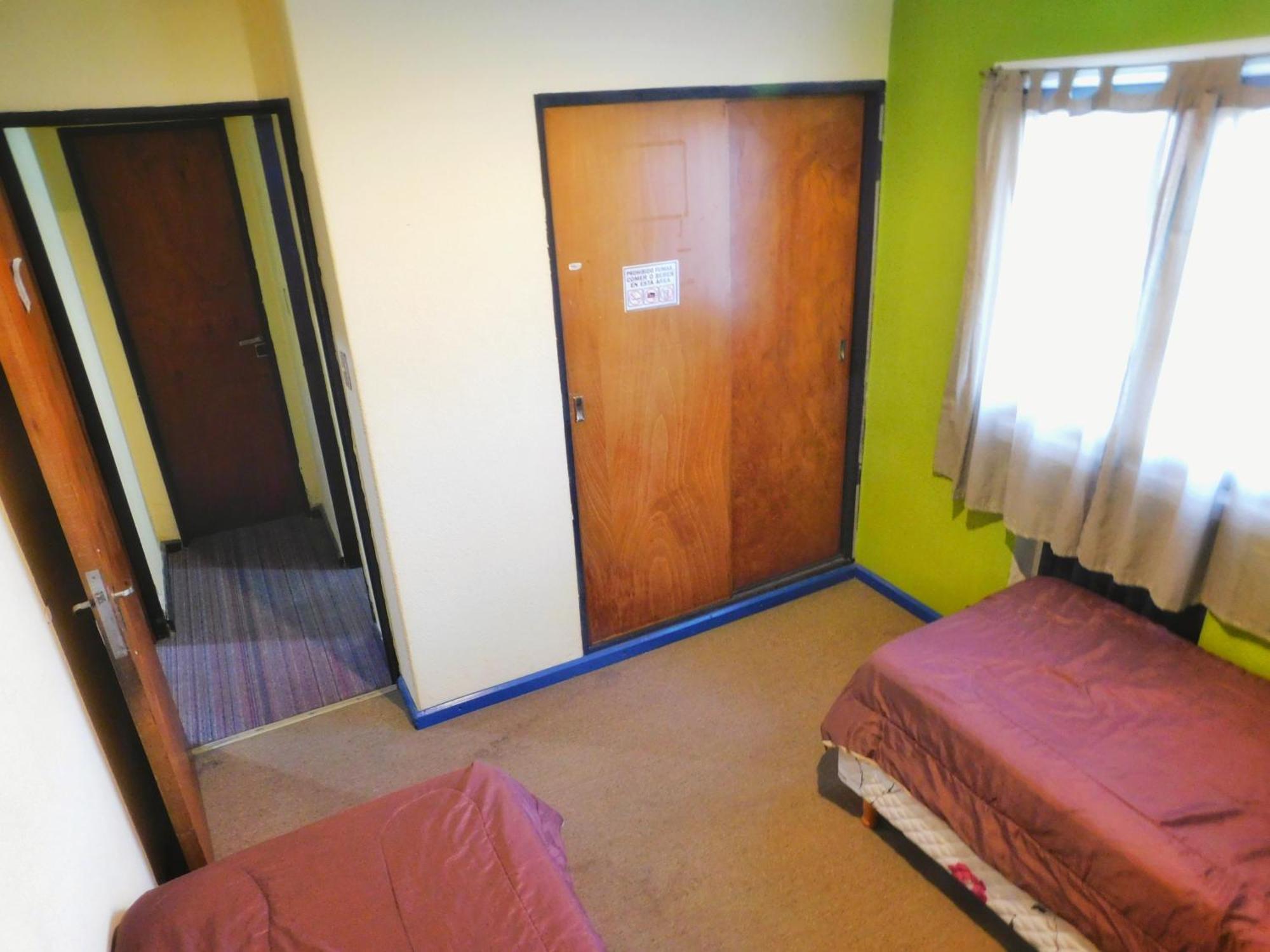 Hostel Arrayan Bariloche الغرفة الصورة