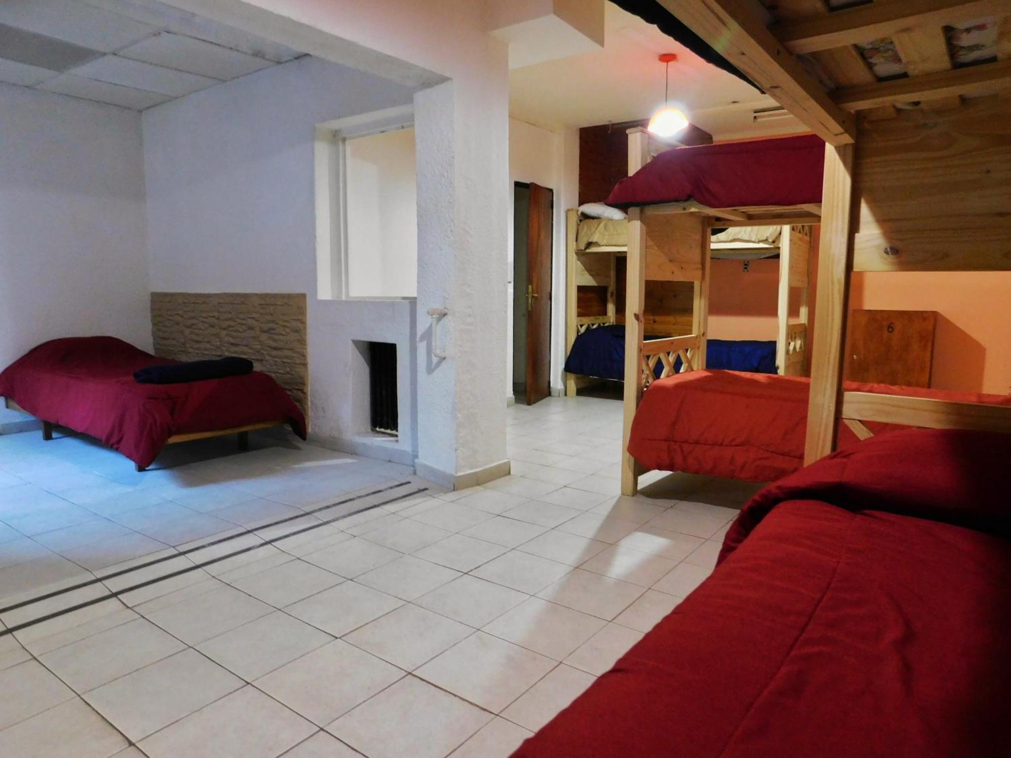 Hostel Arrayan Bariloche الغرفة الصورة