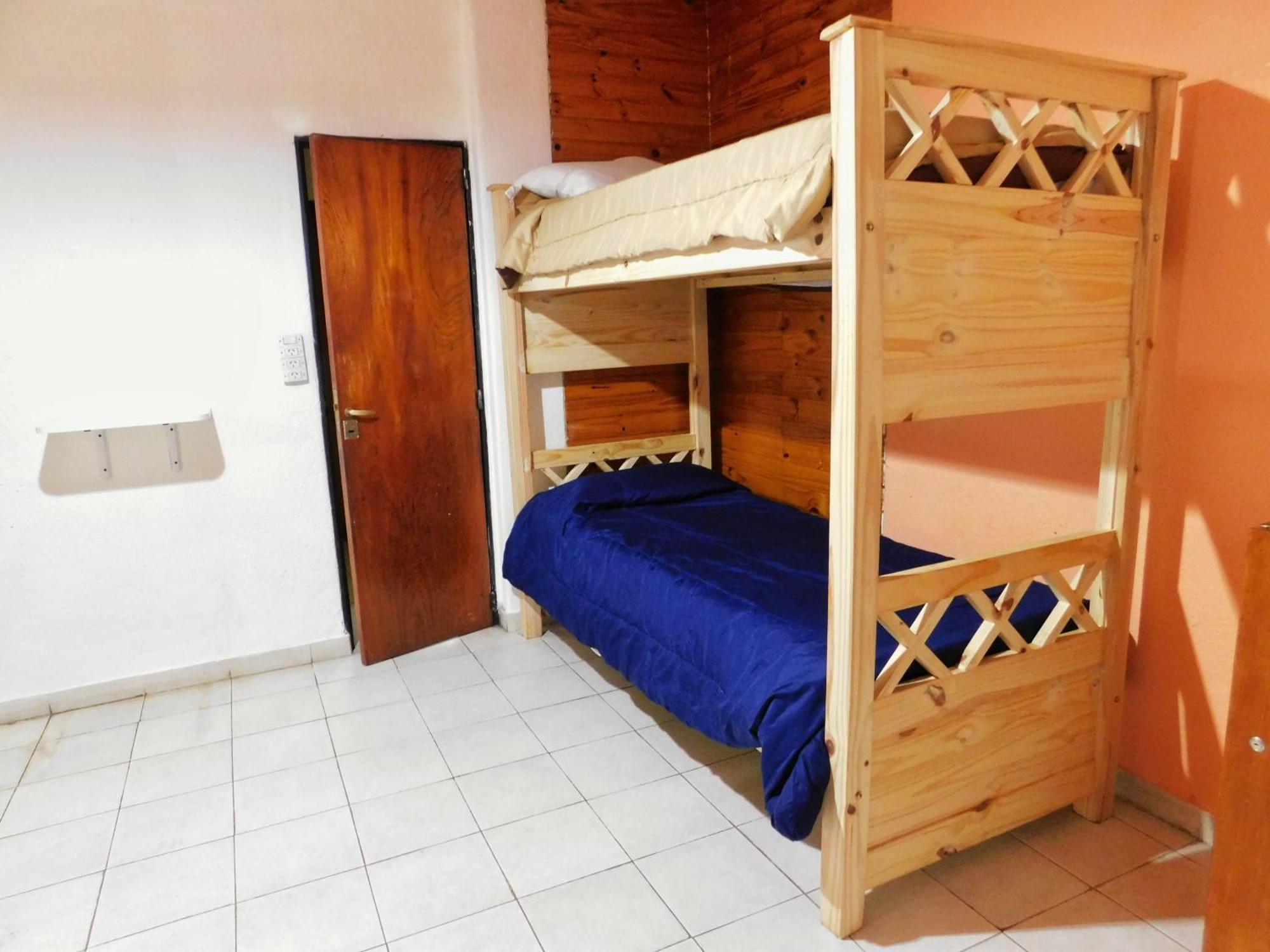 Hostel Arrayan Bariloche الغرفة الصورة