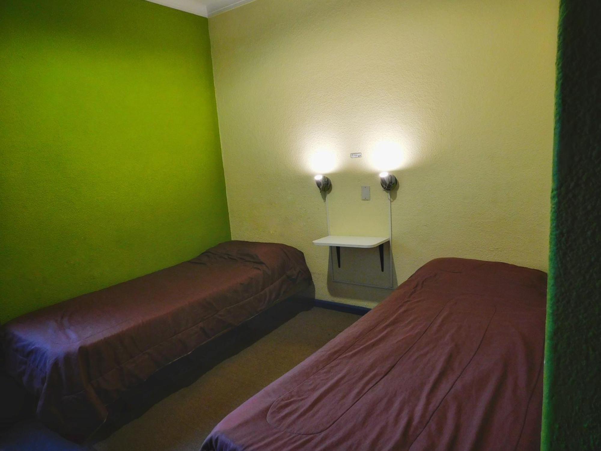 Hostel Arrayan Bariloche الغرفة الصورة