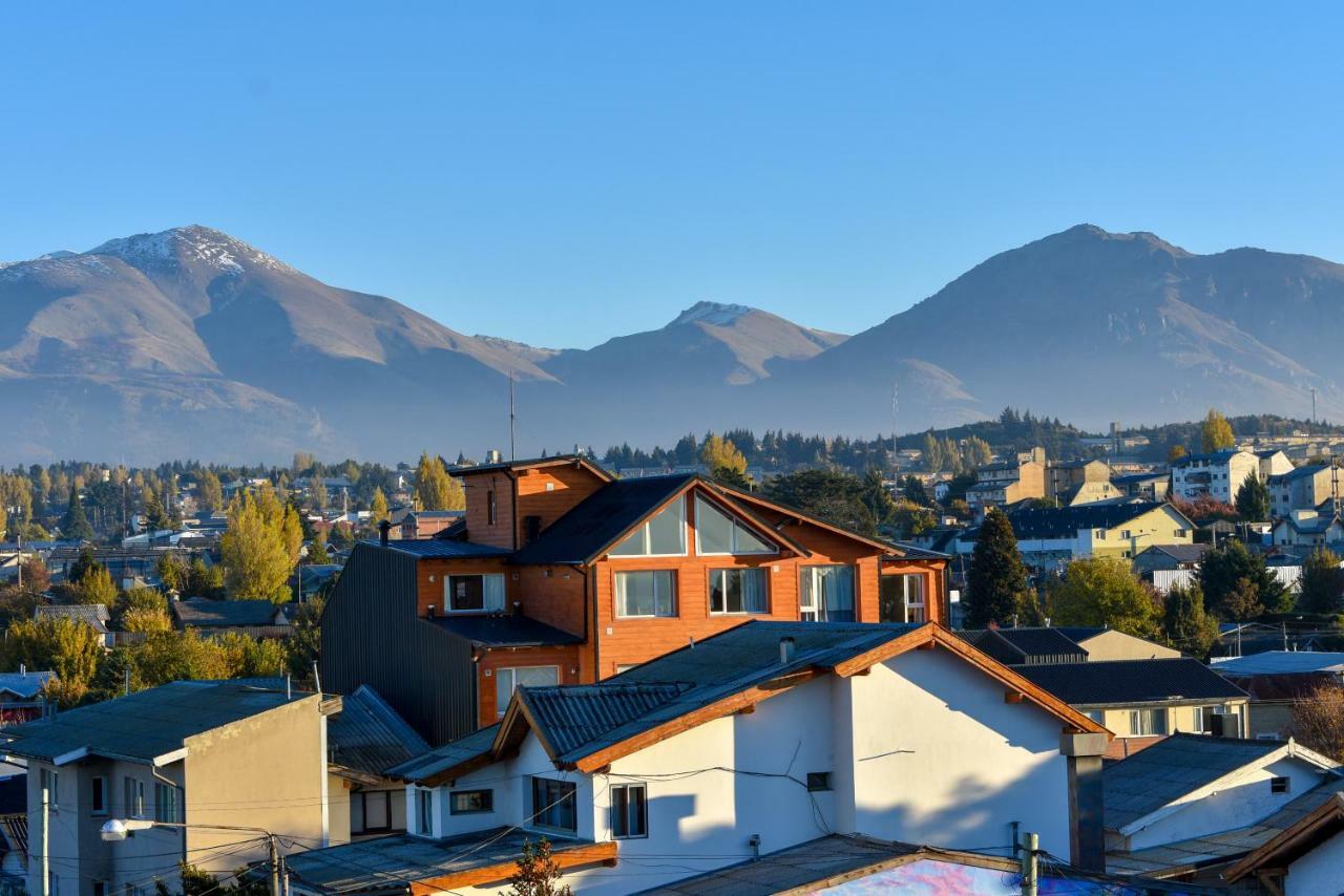 Hostel Arrayan Bariloche المظهر الخارجي الصورة