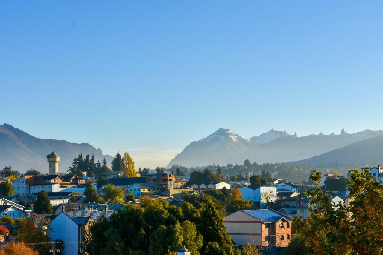 Hostel Arrayan Bariloche المظهر الخارجي الصورة