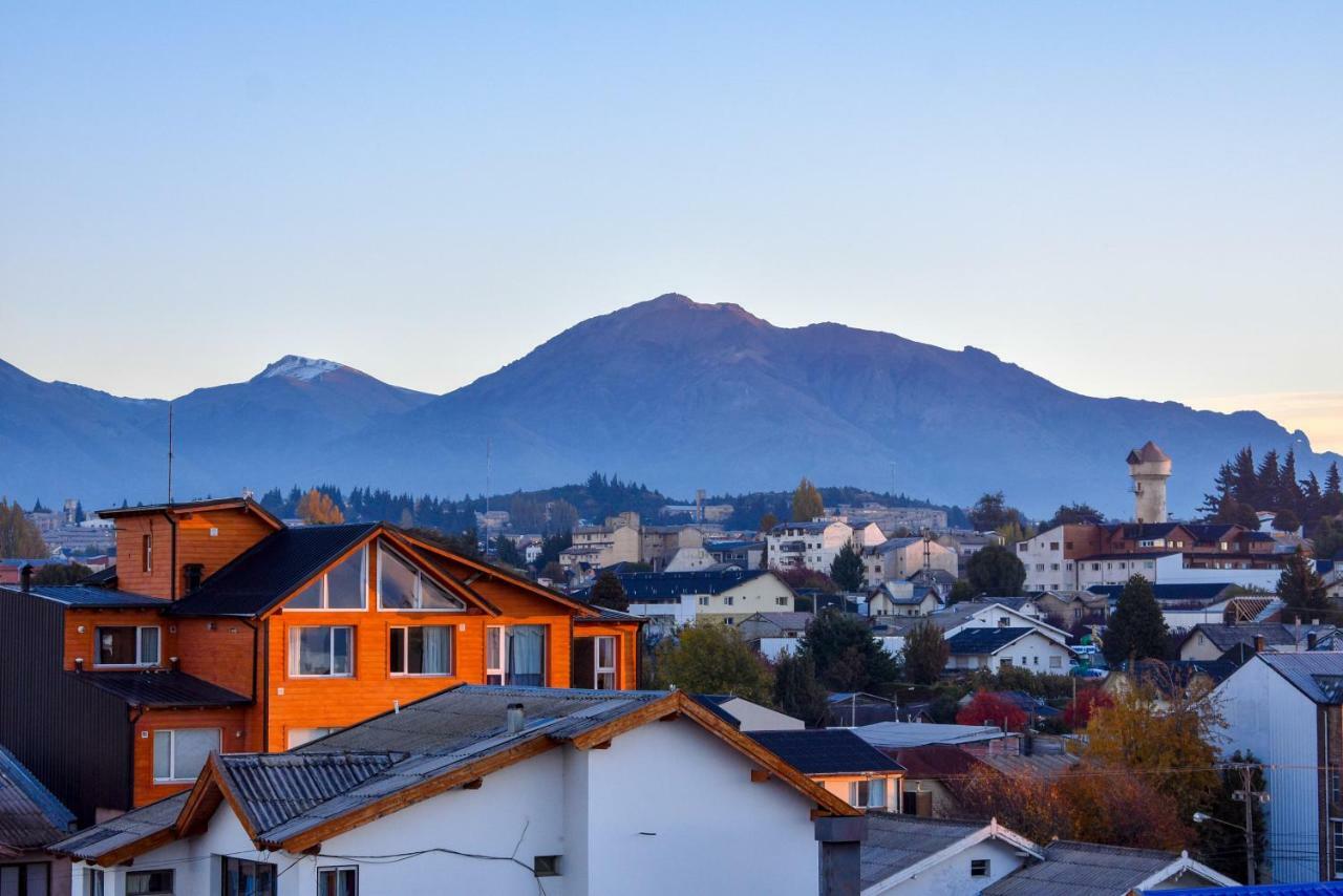 Hostel Arrayan Bariloche المظهر الخارجي الصورة