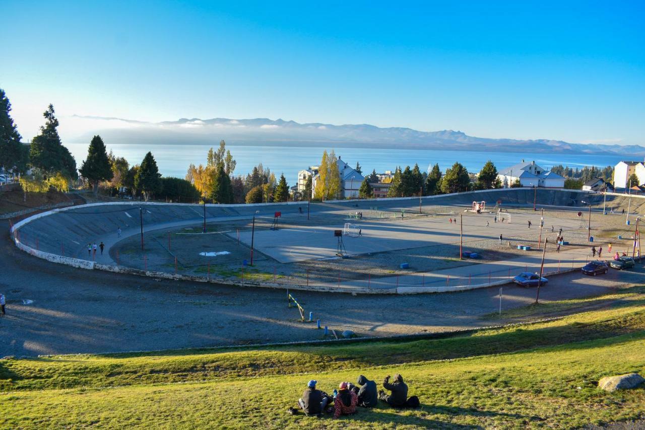 Hostel Arrayan Bariloche المظهر الخارجي الصورة